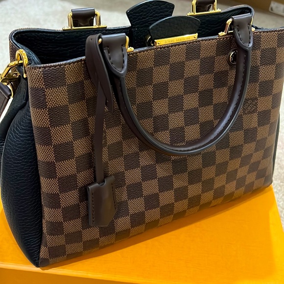 Louis Vuitton purse - Picture 7 of 12